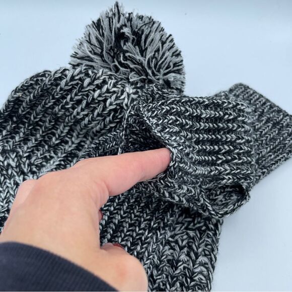 Rebecca Minkoff Beanie and Hand Warmer Set NWT - Picture 7 of 7